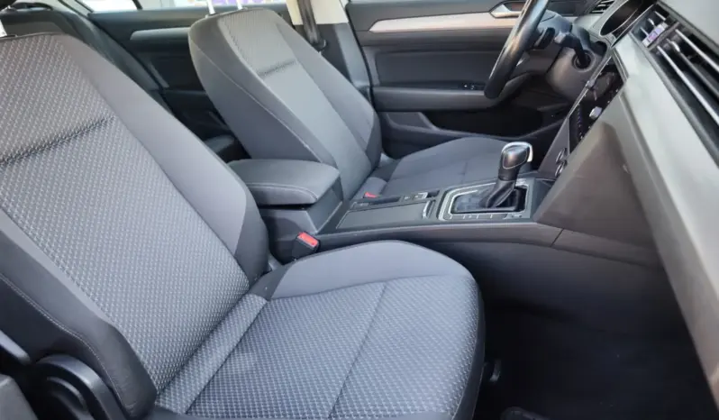 
								VOLKSWAGEN PASSAT full									