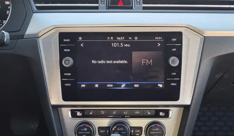 
								VOLKSWAGEN PASSAT full									