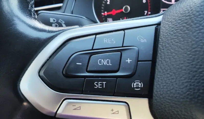 
								VOLKSWAGEN PASSAT full									