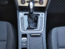 
										VOLKSWAGEN PASSAT full									