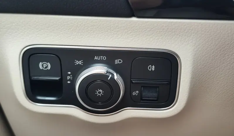 
								MERCEDES BENZ GLA full									