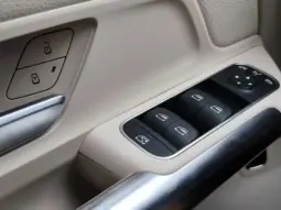 
										MERCEDES BENZ GLA full									