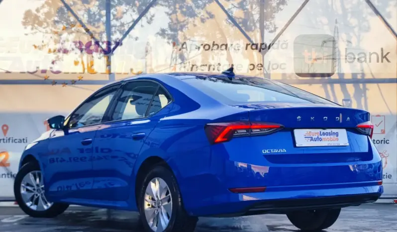 
								SKODA OCTAVIA full									