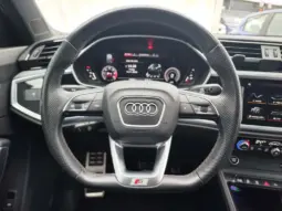 
										AUDI Q3 full									