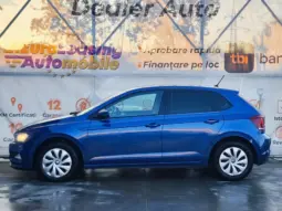 
										VOLKSWAGEN POLO full									