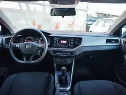 
										VOLKSWAGEN POLO full									