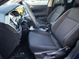 
										VOLKSWAGEN POLO full									