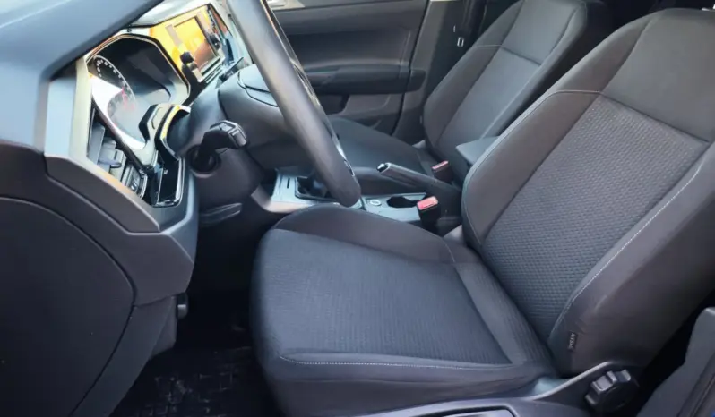 
								VOLKSWAGEN POLO full									