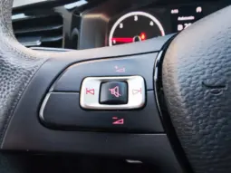 
										VOLKSWAGEN POLO full									