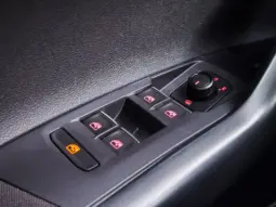 
										VOLKSWAGEN POLO full									