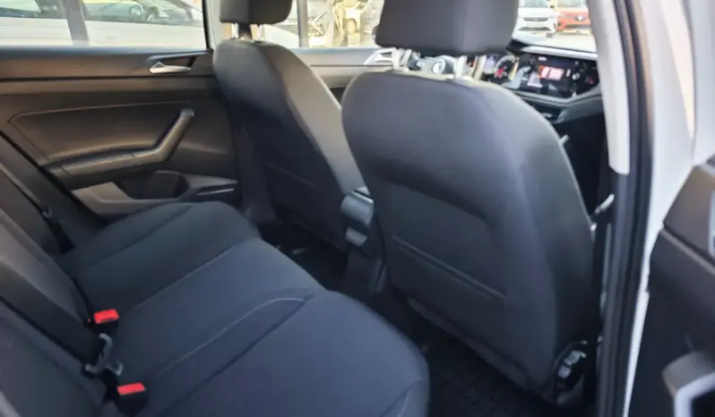 
								VOLKSWAGEN POLO full									