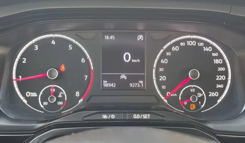 
								VOLKSWAGEN POLO full									