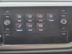 
										VOLKSWAGEN POLO full									