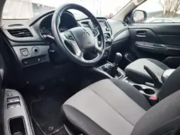 
										MITSUBISHI L200 full									