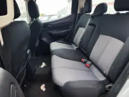 
										MITSUBISHI L200 full									