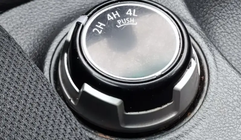 
								MITSUBISHI L200 full									