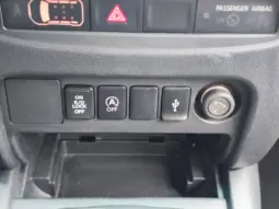 
										MITSUBISHI L200 full									