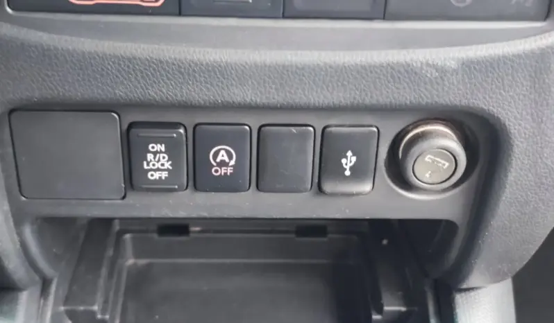 
								MITSUBISHI L200 full									