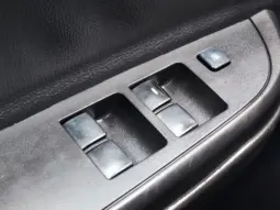 
										MITSUBISHI L200 full									