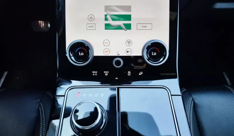 
								LAND ROVER RANGE ROVER VELAR full									