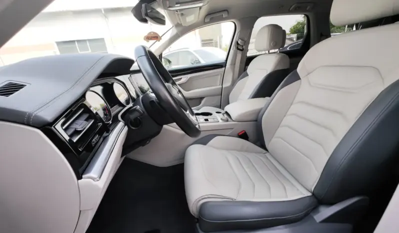 
								VOLKSWAGEN TOUAREG full									