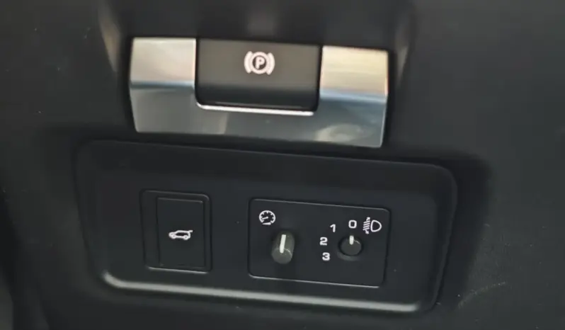 
								LAND ROVER RANGE ROVER EVOQUE full									