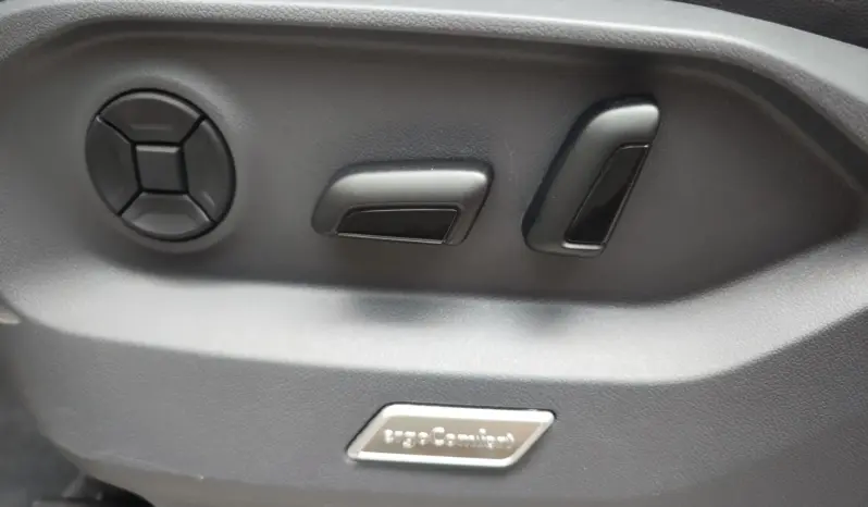 
								VOLKSWAGEN TOUAREG full									