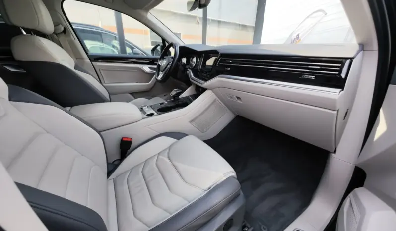 
								VOLKSWAGEN TOUAREG full									