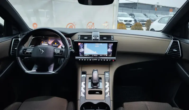 
								DS AUTOMOBILES DSA DS7 CROSSBACK full									