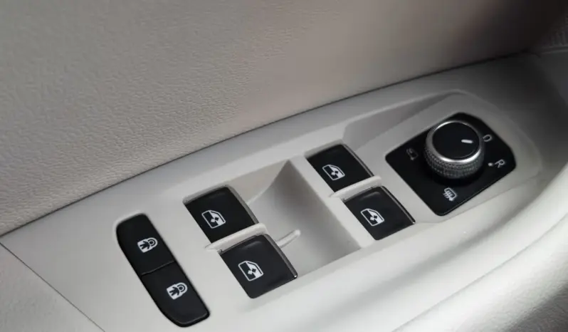 
								VOLKSWAGEN TOUAREG full									