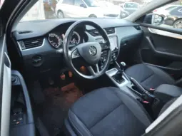 
										SKODA OCTAVIA full									