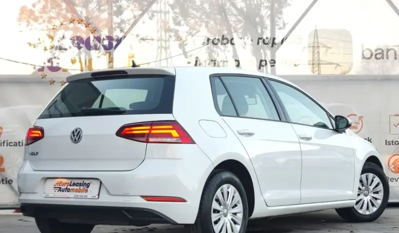 
								VOLKSWAGEN GOLF full									