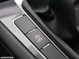 
										VOLKSWAGEN GOLF full									