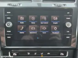 
										VOLKSWAGEN GOLF full									