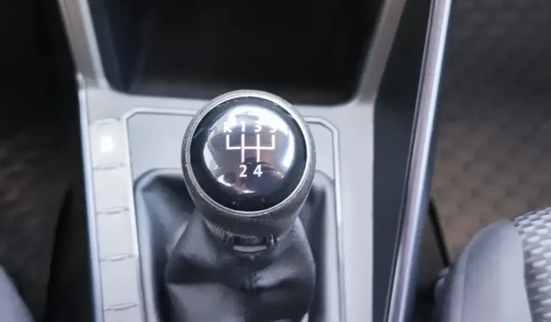 
								VOLKSWAGEN POLO full									