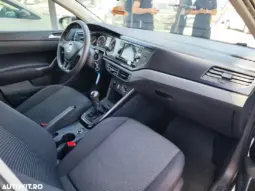 
										VOLKSWAGEN POLO full									