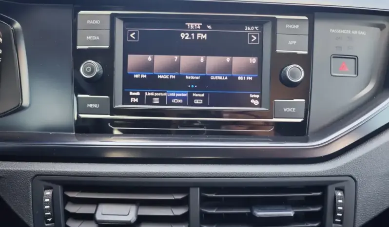 
								VOLKSWAGEN POLO full									