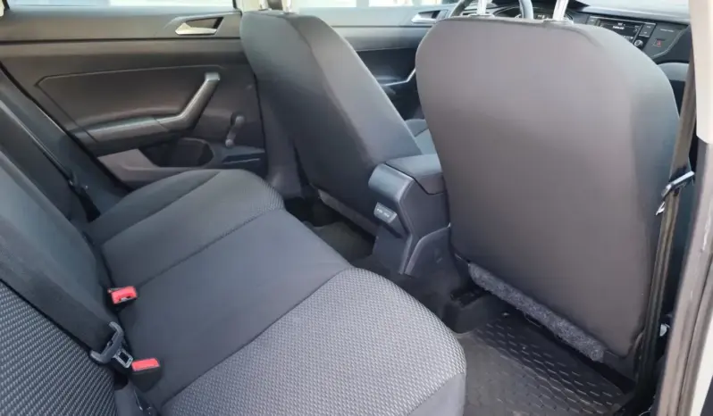 
								VOLKSWAGEN POLO full									