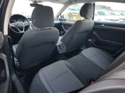 
										VOLKSWAGEN PASSAT full									