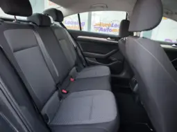 
										VOLKSWAGEN PASSAT full									