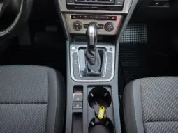 
										VOLKSWAGEN PASSAT full									