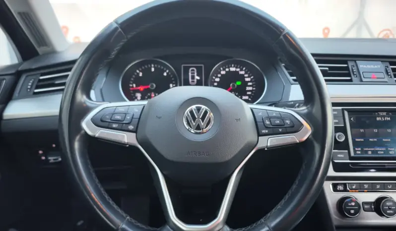 
								VOLKSWAGEN PASSAT full									