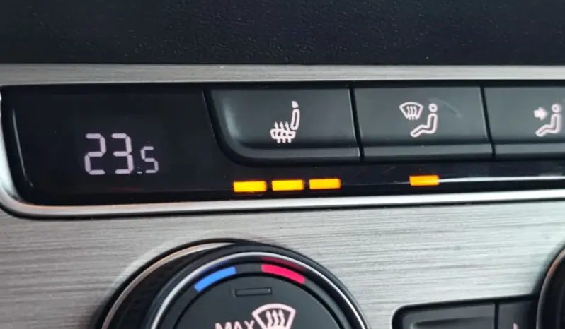 
								VOLKSWAGEN PASSAT full									