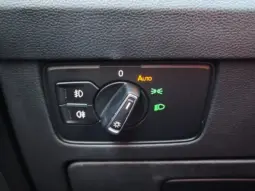 
										VOLKSWAGEN PASSAT full									