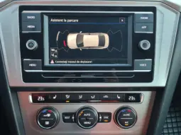 
										VOLKSWAGEN PASSAT full									