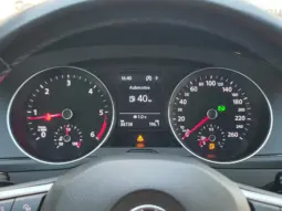 
										VOLKSWAGEN PASSAT full									