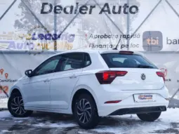 
										VOLKSWAGEN POLO full									