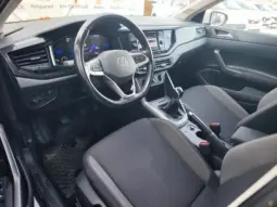 
										VOLKSWAGEN POLO full									