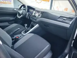 
										VOLKSWAGEN POLO full									