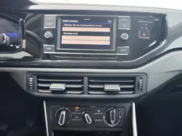 
										VOLKSWAGEN POLO full									